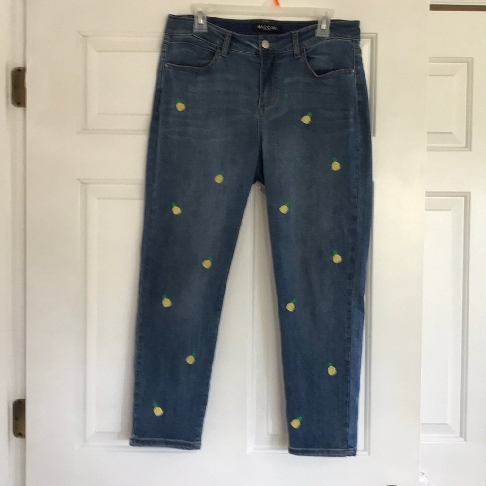 Pineapple jean Capri